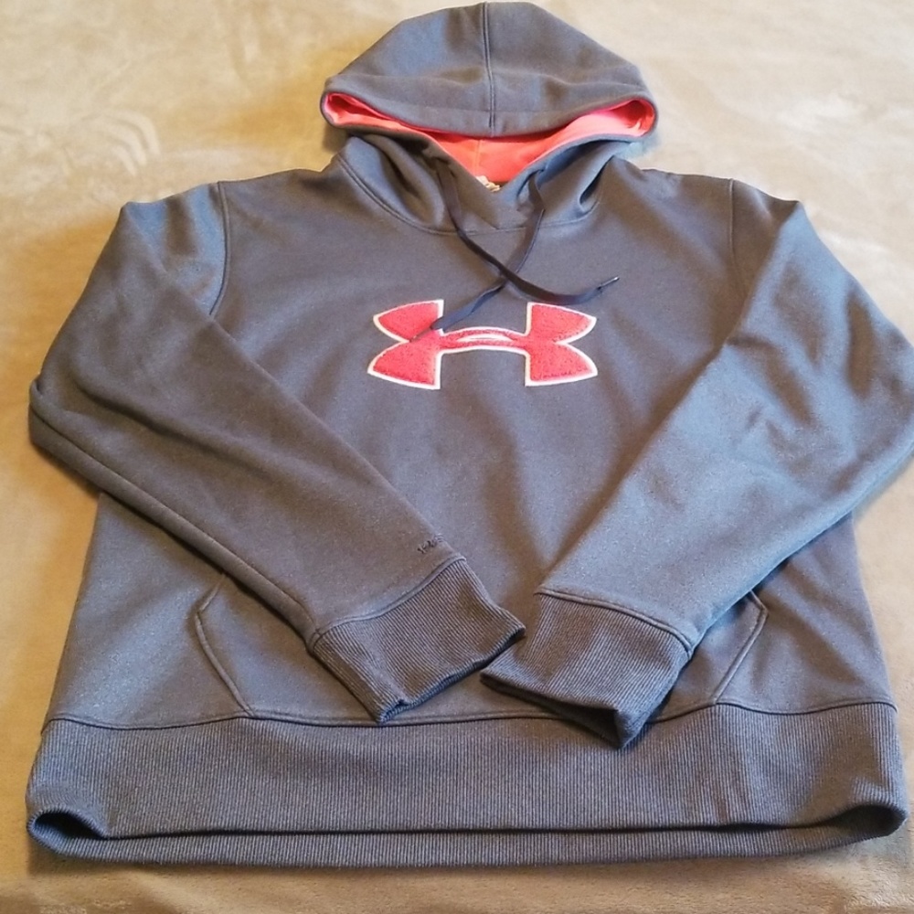 Womens Under Armour sweatshirt